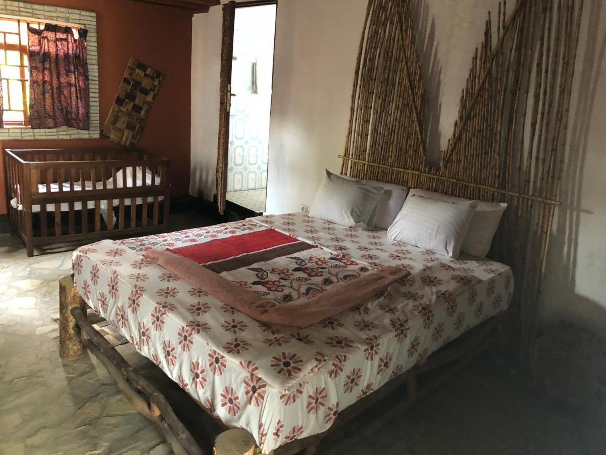 Kivu Beach Garden 吉塞尼 外观 照片
