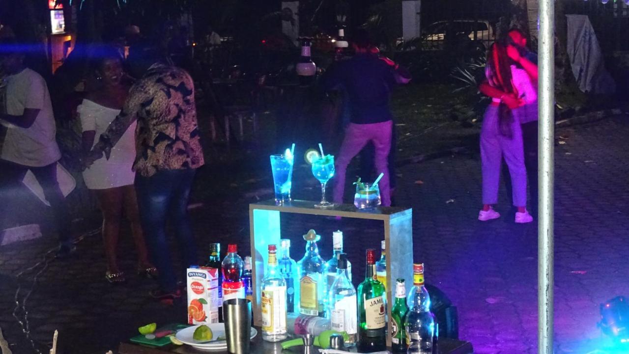 Kivu Beach Garden 吉塞尼 外观 照片