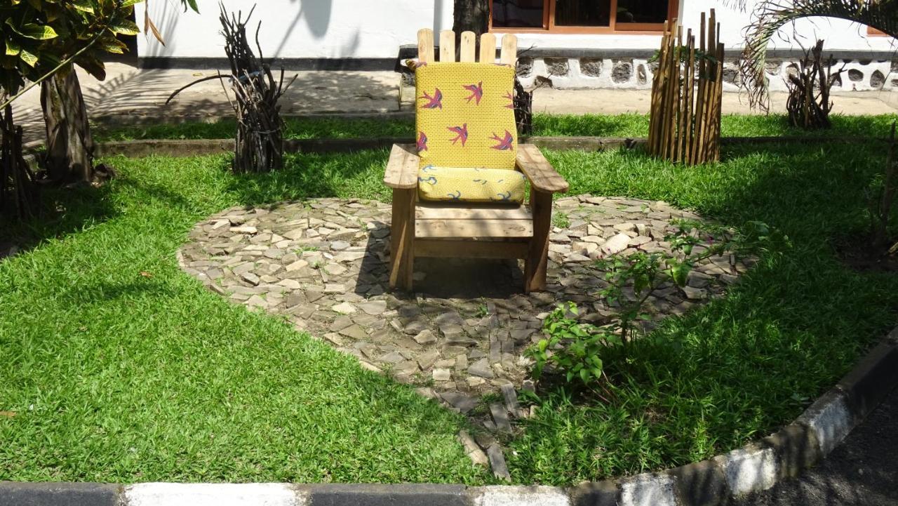 Kivu Beach Garden 吉塞尼 外观 照片