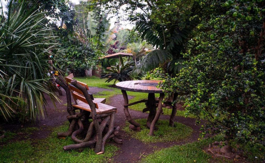 Kivu Beach Garden 吉塞尼 外观 照片