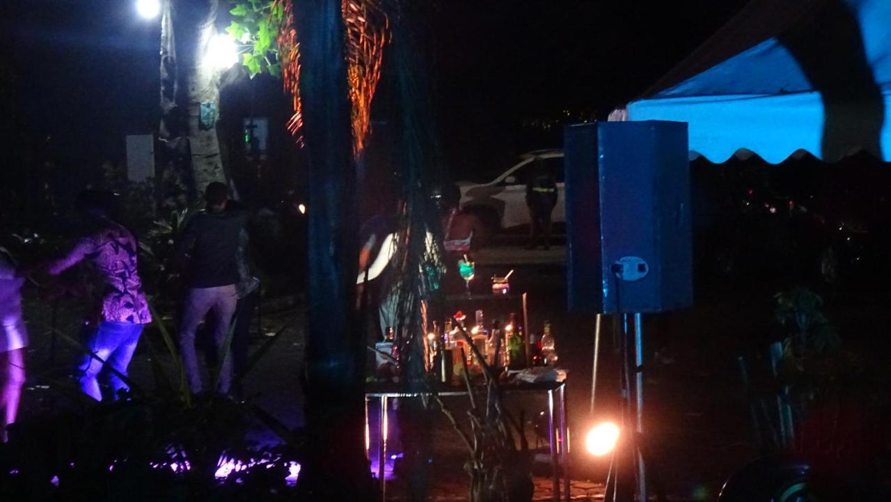 Kivu Beach Garden 吉塞尼 外观 照片