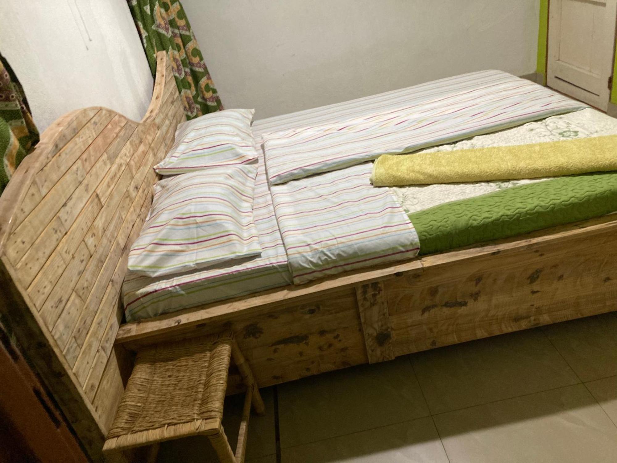 Kivu Beach Garden 吉塞尼 外观 照片