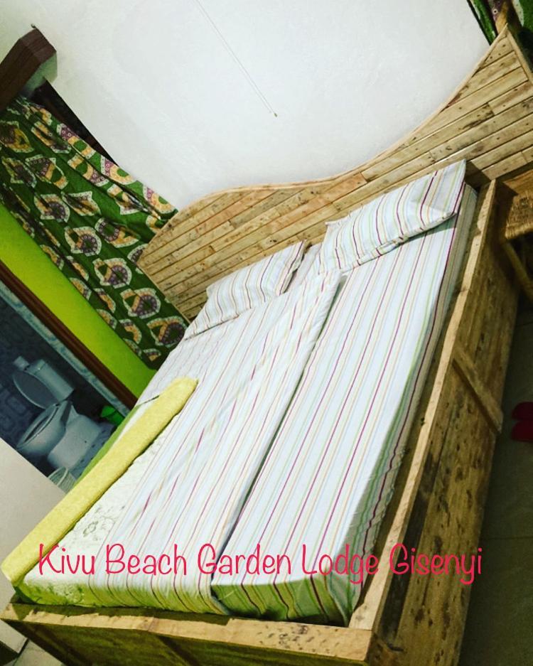 Kivu Beach Garden 吉塞尼 外观 照片